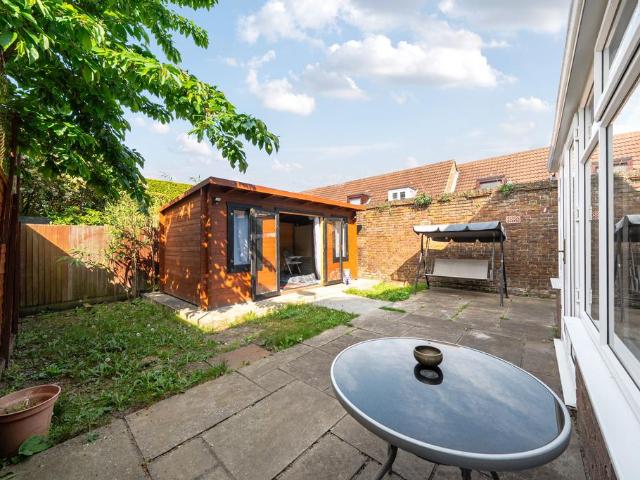 Flat for sale in Blackhills, Surrey