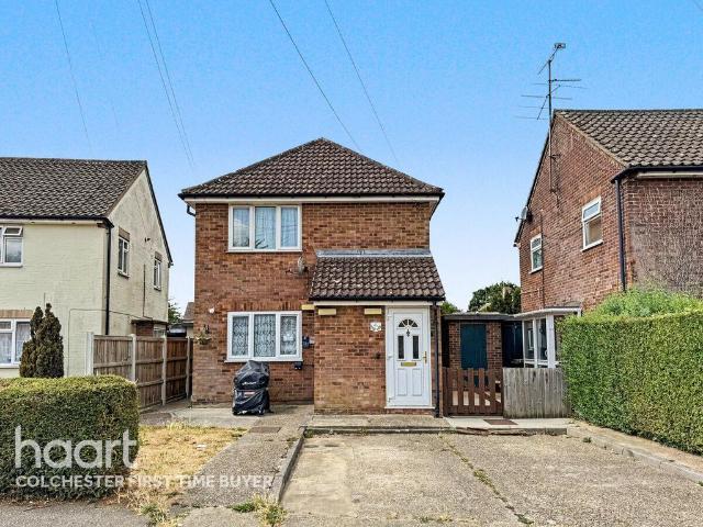 Flat for sale in Fordham Heath, Essex