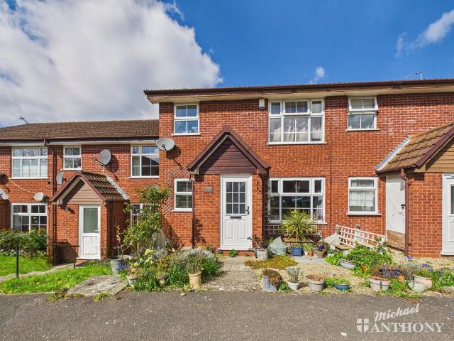 Flat for sale in Stoke Mandeville, Isle Of Man