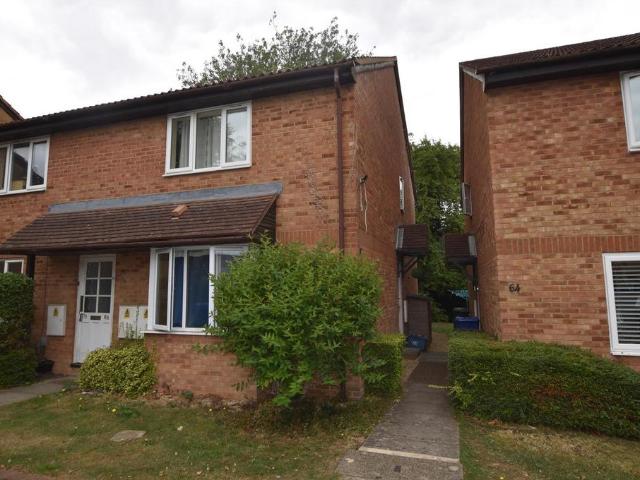 Flat for sale in Evershot, Oxfordshire