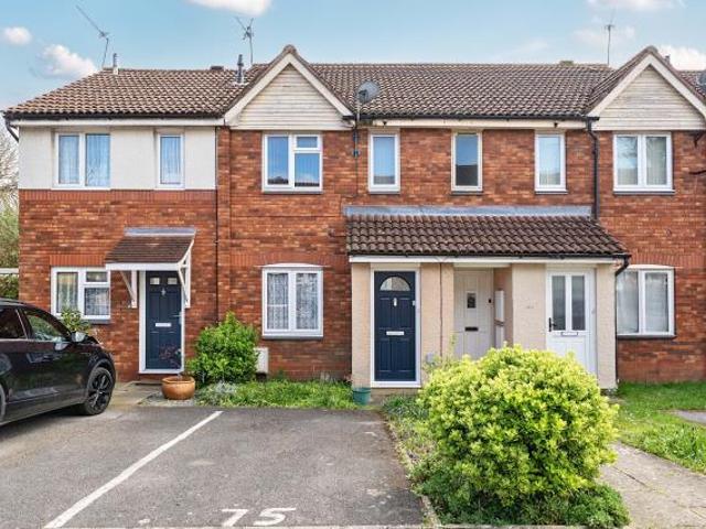Flat for sale in Basingstoke, Basingstoke and Deane