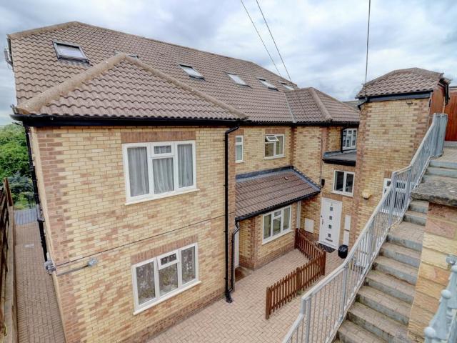 Flat for sale in Castlefield, Cressex