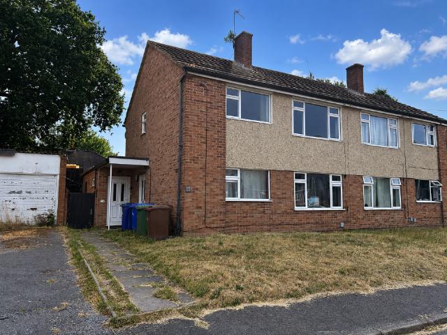Flat for sale in Broomhill, Chadsmoor