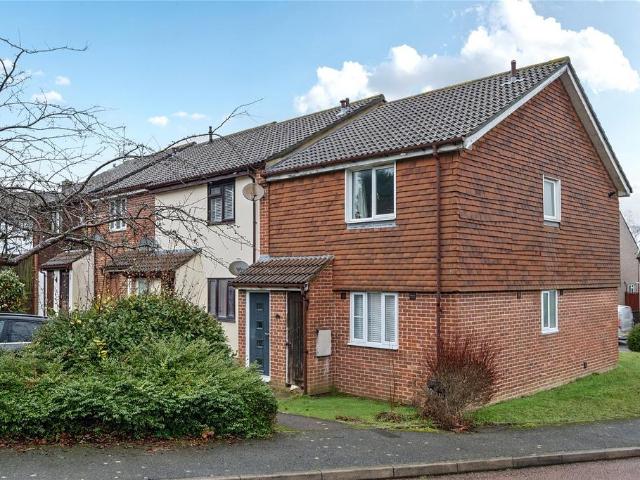 Flat for sale in St Paul's Cray, Greater London