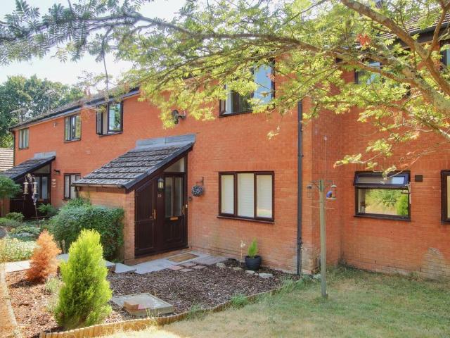 Flat for sale in Barton Stacey, Hampshire