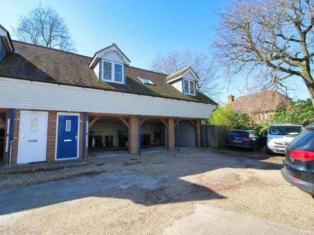 Flat for sale in Platt, Bourne Vale