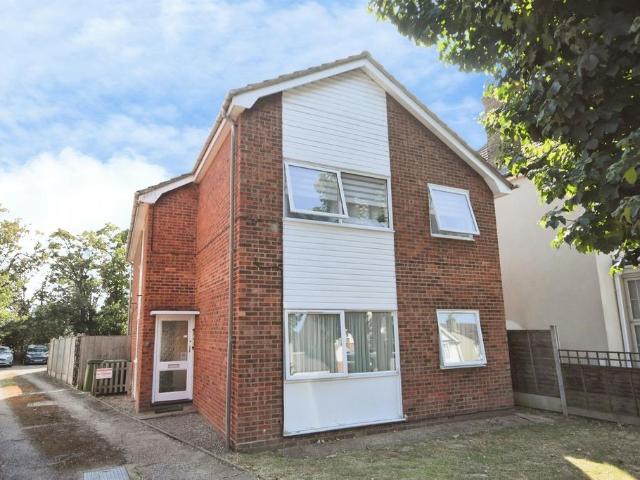 Flat for sale in Greater London