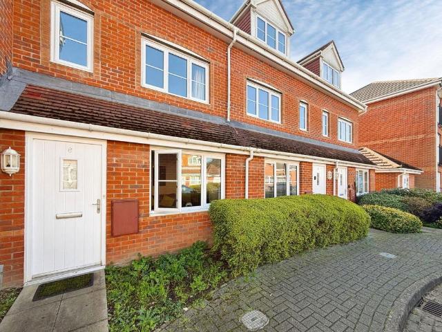 Flat for sale in Eastleigh, Helford