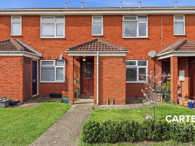 Flat for sale in Wickford