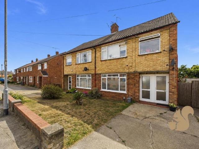 Flat for sale in Key Street, Suffolk