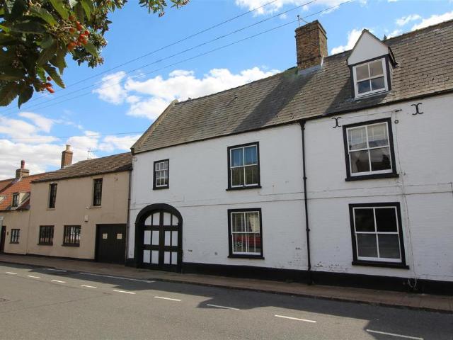 Flat for sale in Peterborough