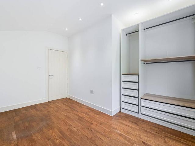 Flat for sale in London Borough of Lewisham, Greater London