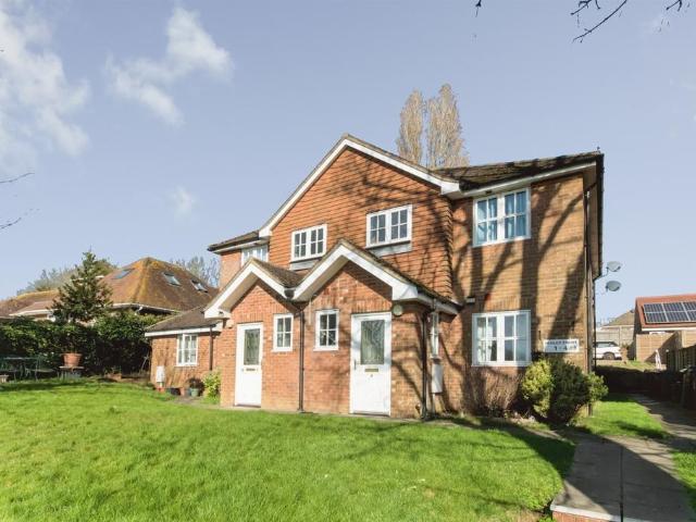 Flat for sale in Glenleigh Park, Heathlands