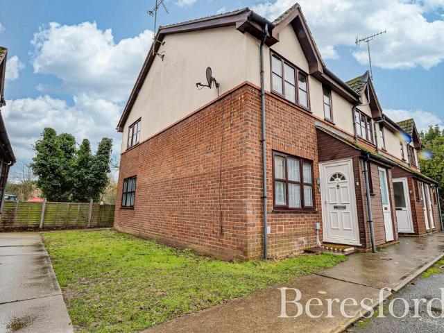 Flat for sale in Maldon, Essex