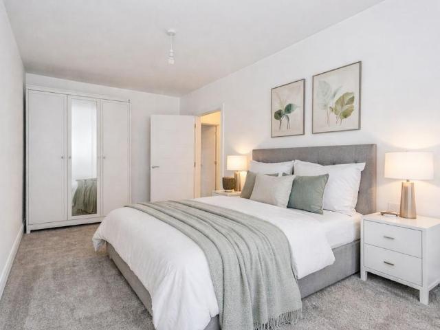 Flat for sale in Perryfields, West Sussex