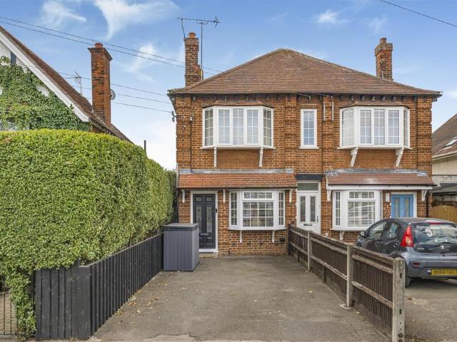 Flat for sale in New Town, Eton