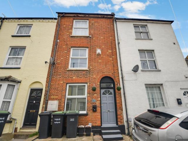 Flat for sale in Milton, Hamerton