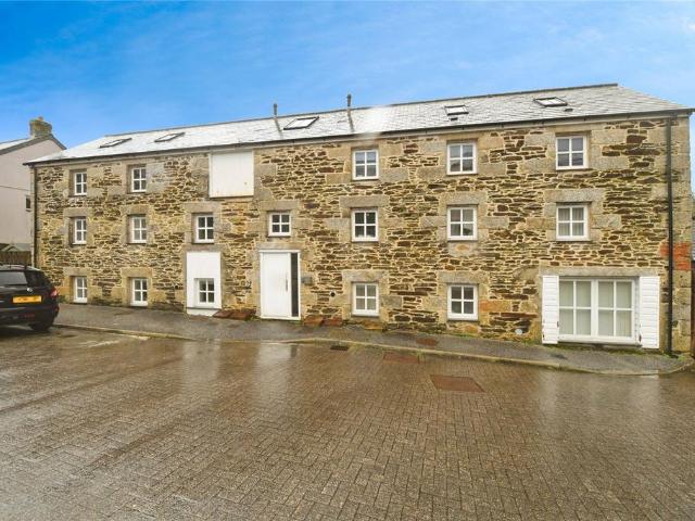 Flat for sale in Perranarworthal, Ponsanooth