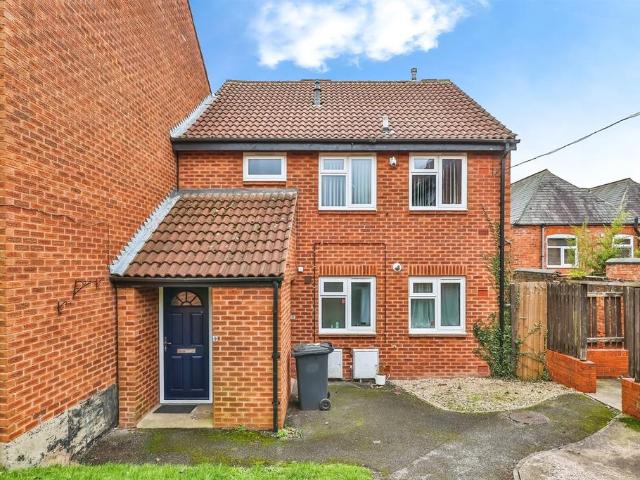 Flat for sale in Caldermill, East Midlands