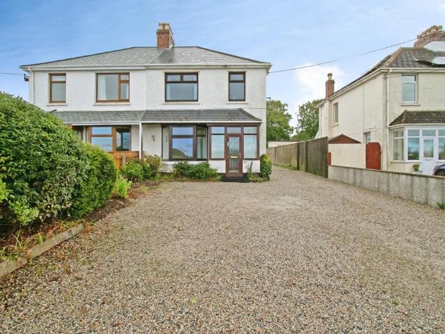 Flat for sale in Kestle Mill, Quintrell Downs