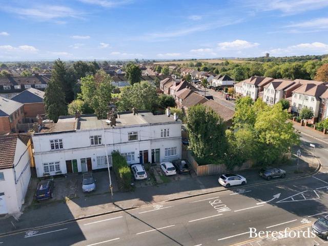 Flat for sale in Collier Row, Greater London