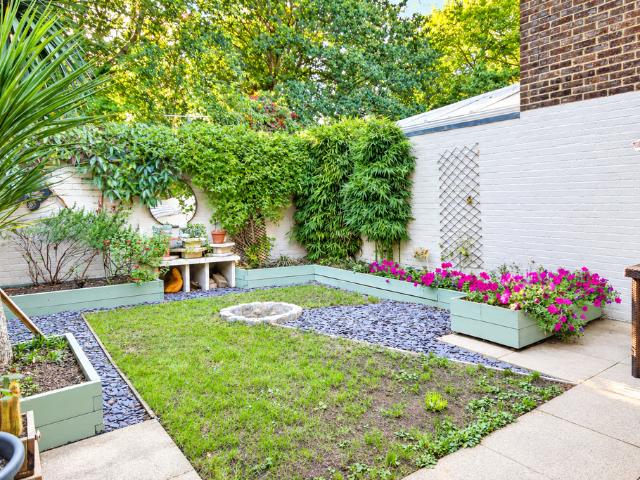 Flat for sale in Easthampstead, Bracknell