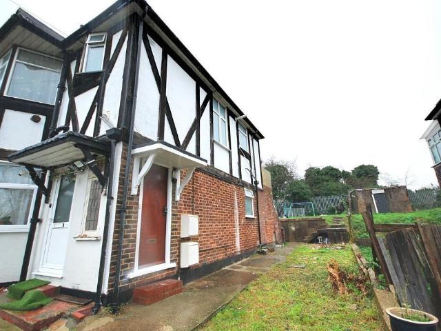 Flat for sale in Alperton, Isle Of Man