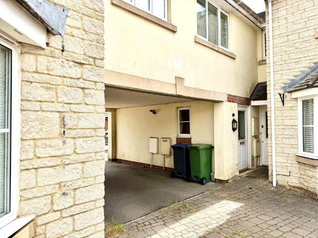 Flat for sale in Calne