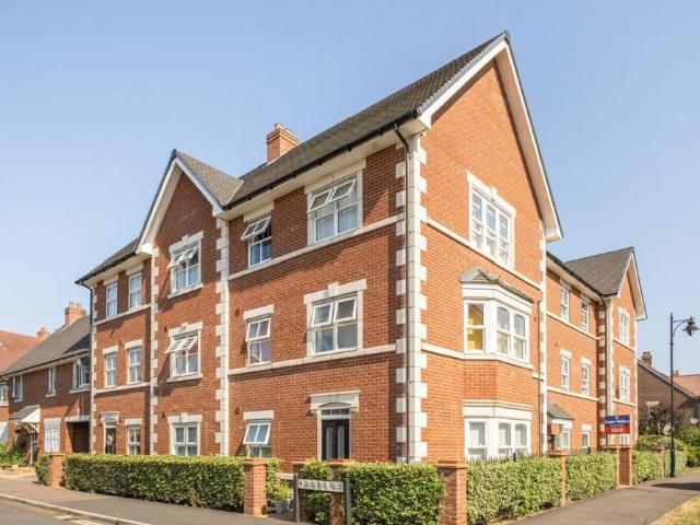 Flat for sale in Bedford