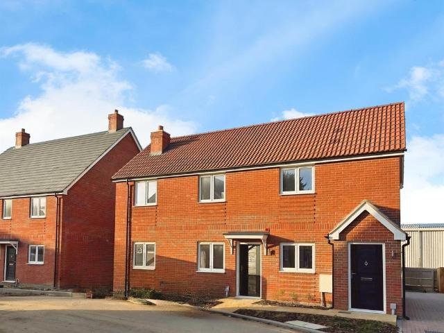 Flat for sale in Upper Dovercourt, Dale Hill