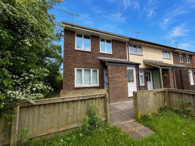 Flat for sale in Grange Park, Swindon