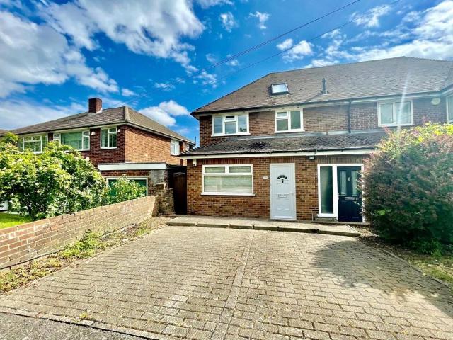 Flat for sale in Blendon, Greater London
