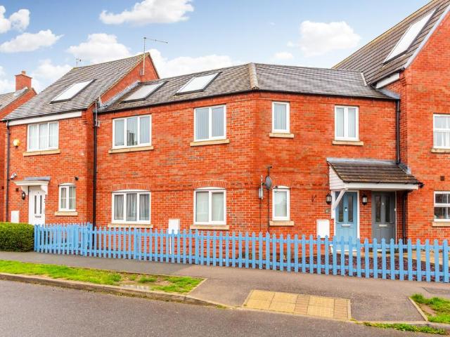 Flat for sale in Rushden
