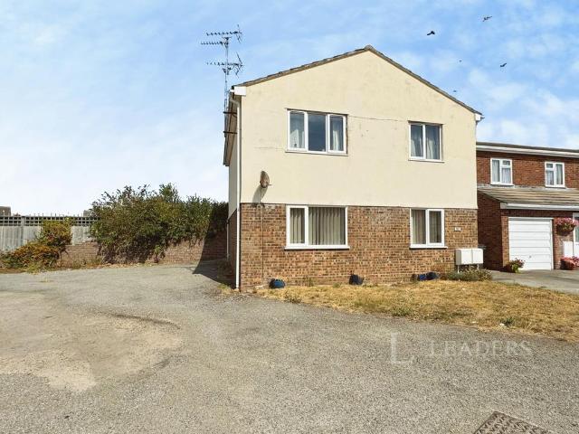 Flat for sale in Dale Hill, Essex