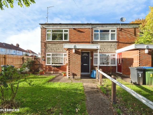 Flat for sale in Rowley Hall Estate, Sandwell