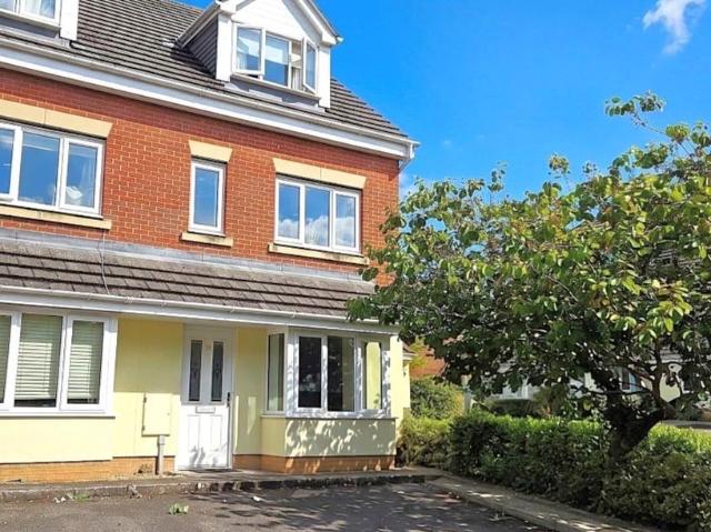 Flat for sale in Titchfield Common, Fareham