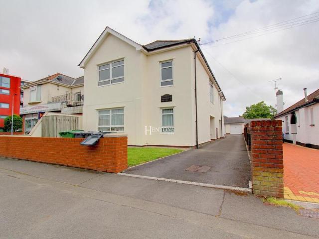 Flat for sale in Falcon Lodge, Wales
