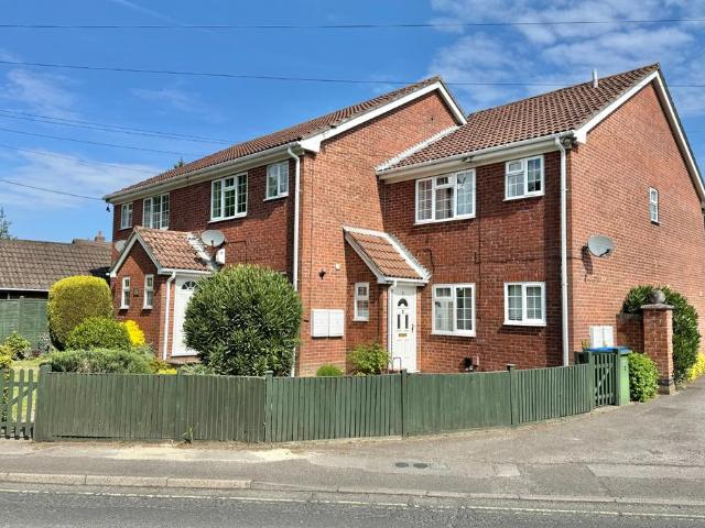 Flat for sale in Fareham, Hampshire