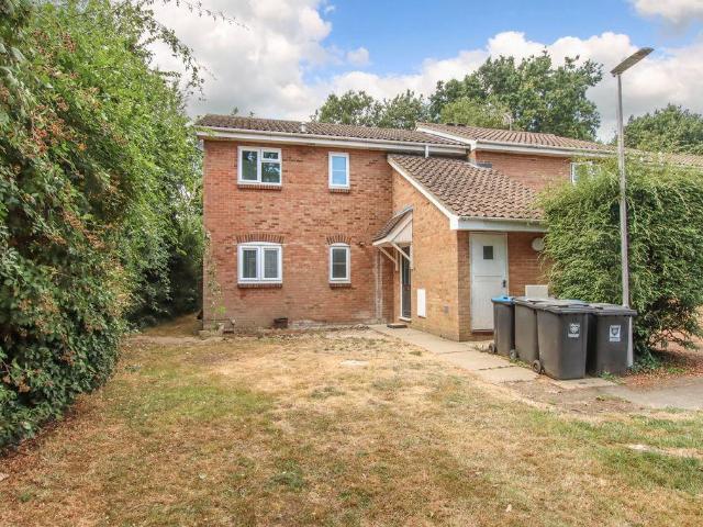 Flat for sale in Maylands, Pouchen End