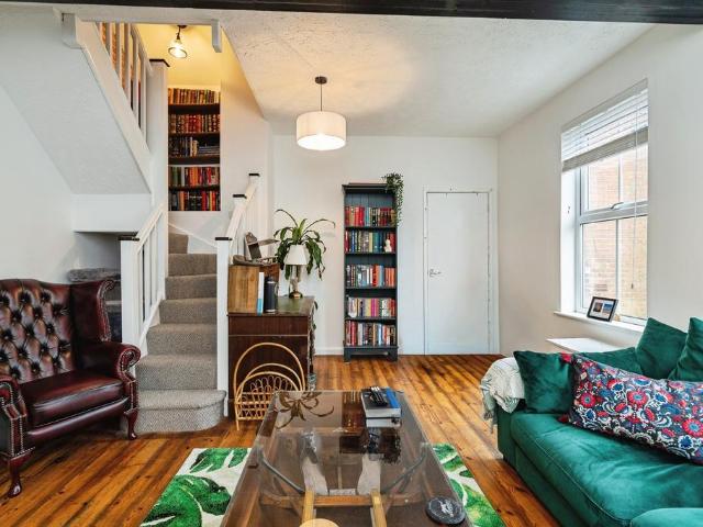 Flat for sale in Stokesby, Norfolk