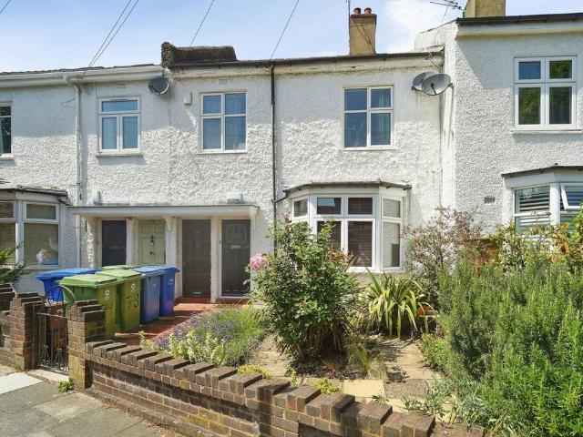 Flat for sale in East Dulwich, Greater London