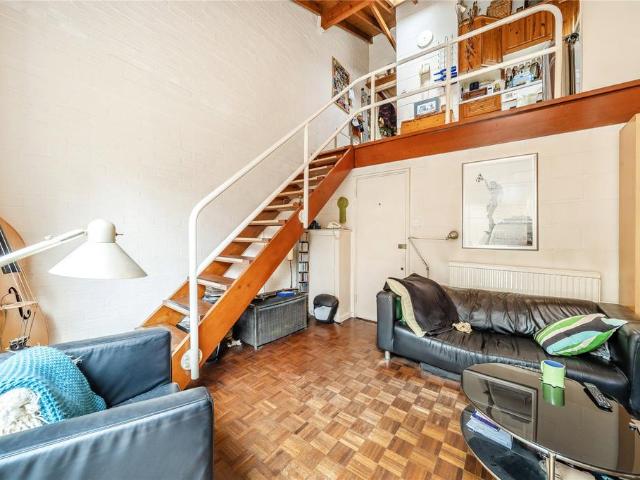 Flat for sale in South Hackney, Greater London