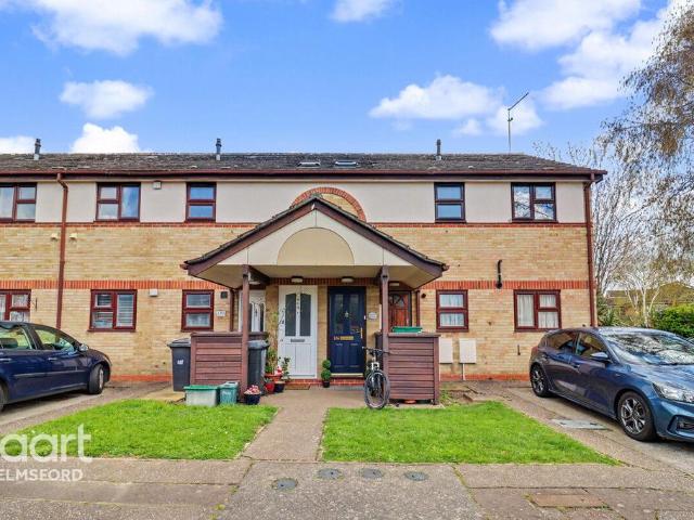 Flat for sale in Chelmsford, Essex