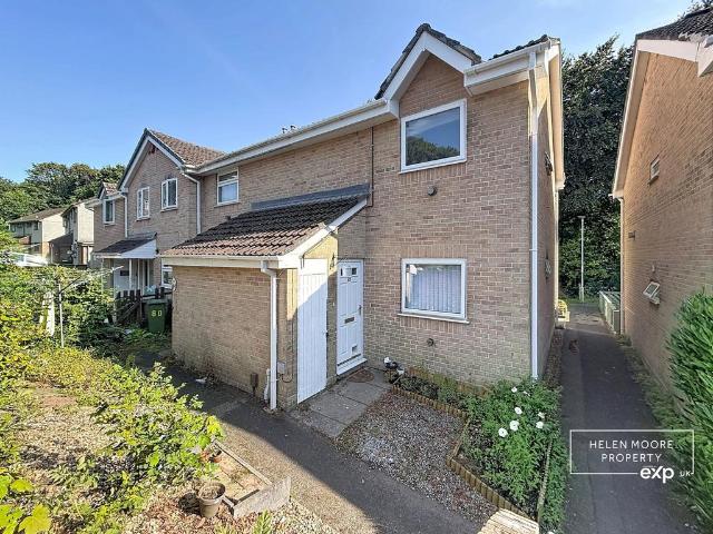 Flat for sale in Mount Wise