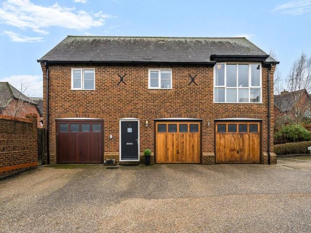Flat for sale in Bolton Low Houses, Hampshire