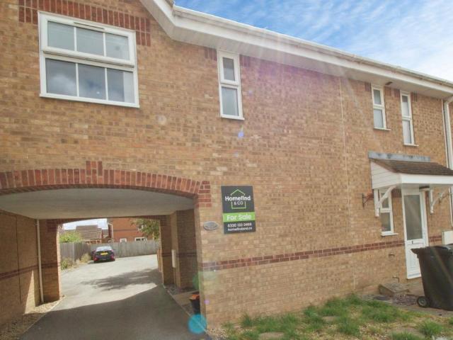 Flat for sale in Barholm, Lincolnshire