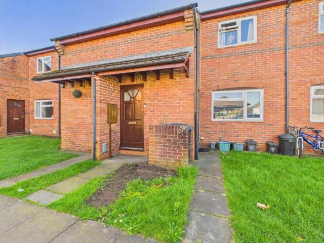 Flat for sale in Tutnalls, Bromsberrow Heath