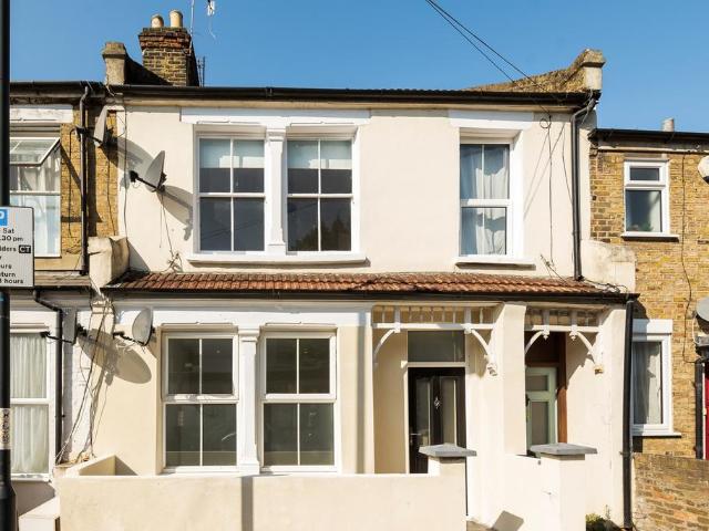 Flat for sale in East Greenwich, Isle Of Man