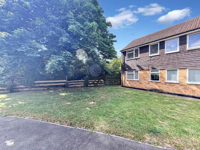 Flat for sale in Greater London
