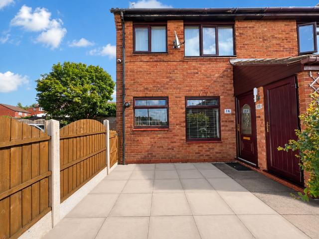 Flat for sale in Ireland Green, West Bromwich